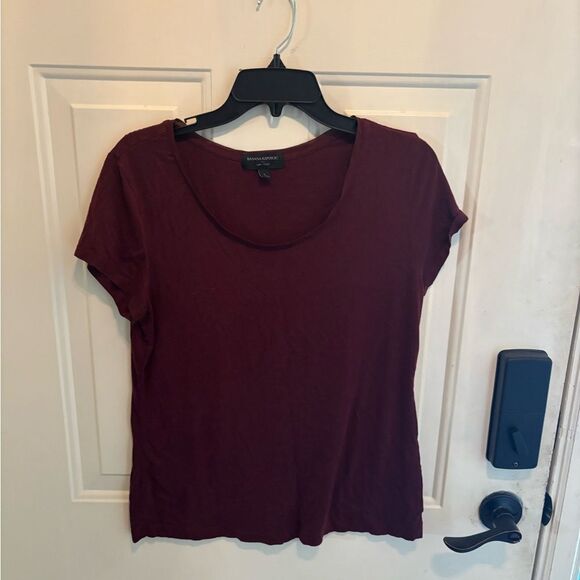 Banana Republic Maroon Short Sleeve Tee - Picture 2 of 4